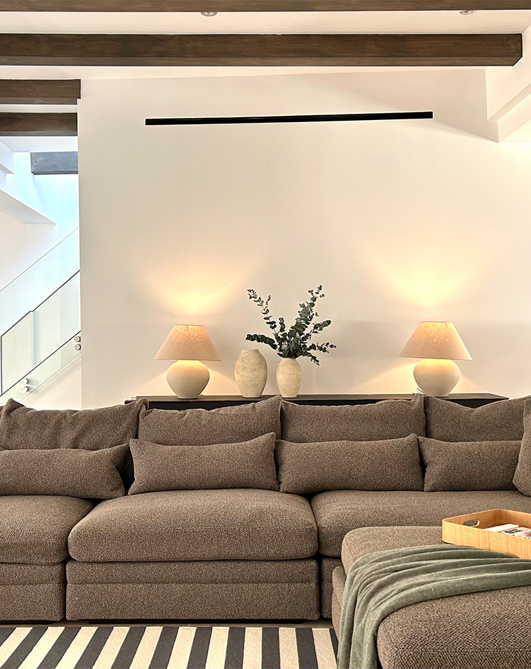 home_staging_why_choose_us_living_room